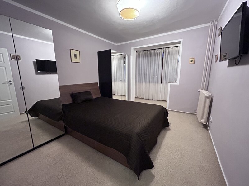 Titan, 1 Decembrie 1918, metrou, Sectia 13,